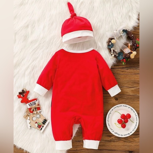 Baby Christmas Santa suit and hat set - Picture 2 of 4